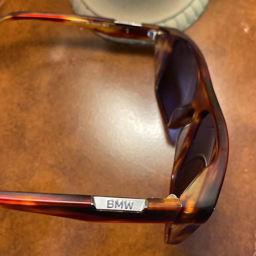BMW New “tortoise” and bluish lens Sporty Sunglasses
